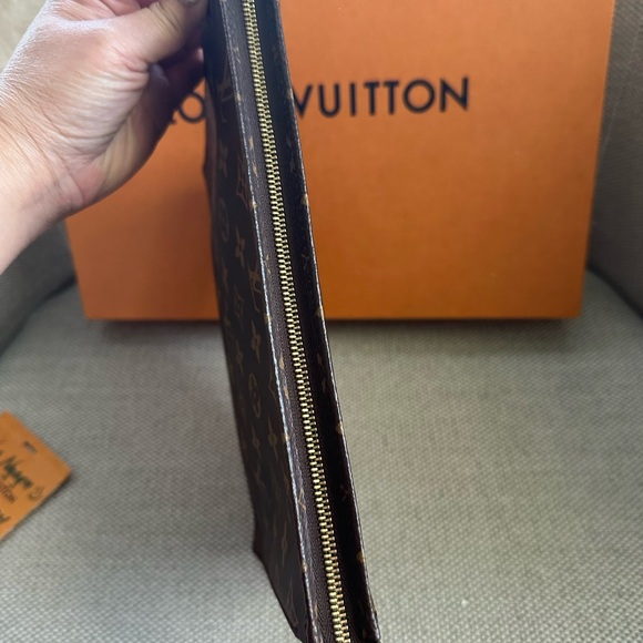 Louis Vuitton Poche Toilette Pouch ❌SOLD ❌ - Picture 6 of 11